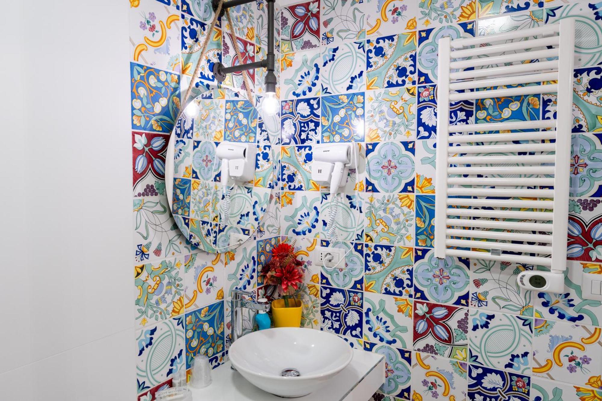 Palazzo Nicolaus Del Borgo Antico Bed & Breakfast Bari Exterior photo