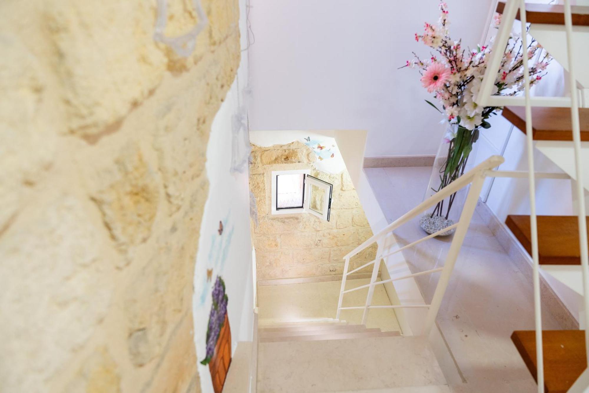 Palazzo Nicolaus Del Borgo Antico Bed & Breakfast Bari Exterior photo